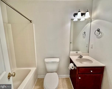 700 S Lakeview Drive - Photo Thumbnail 22