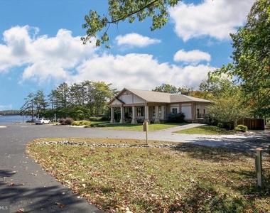 700 S Lakeview Drive - Photo Thumbnail 30