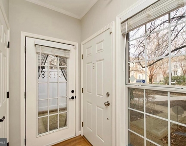 2324 Henshaw Place - Photo Thumbnail 22