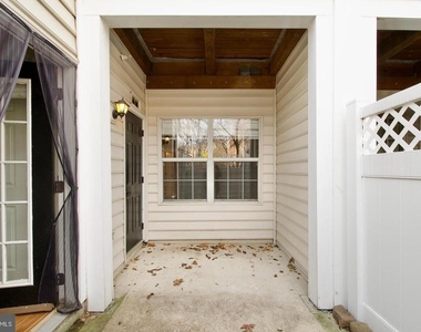 2324 Henshaw Place - Photo Thumbnail 23