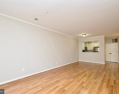 2324 Henshaw Place - Photo Thumbnail 8