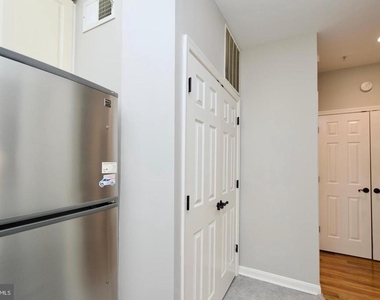 2324 Henshaw Place - Photo Thumbnail 13