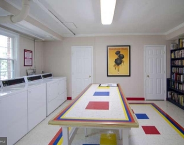 6 E Nelson Avenue - Photo Thumbnail 2