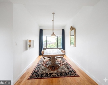 110 Roberts Lane - Photo Thumbnail 5