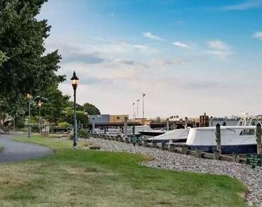 110 Roberts Lane - Photo Thumbnail 22