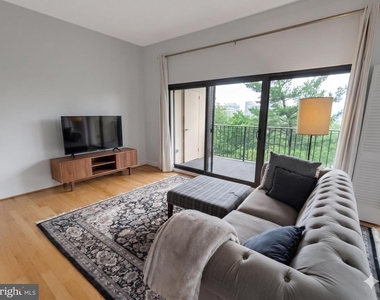 110 Roberts Lane - Photo Thumbnail 2