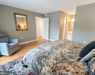 110 Roberts Lane - Photo Thumbnail 16