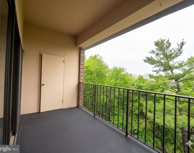 110 Roberts Lane - Photo Thumbnail 9