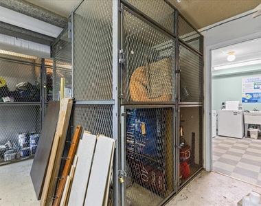 1531 Packard Street - Photo Thumbnail 15