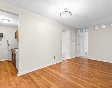 1531 Packard Street - Photo Thumbnail 2