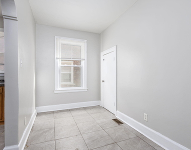 2704 Webb Street - Photo Thumbnail 3