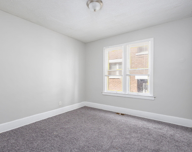 2704 Webb Street - Photo Thumbnail 8