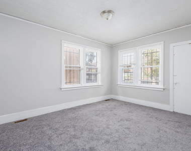 2704 Webb Street - Photo Thumbnail 7