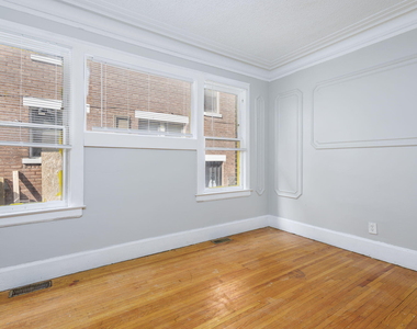 2704 Webb Street - Photo Thumbnail 5