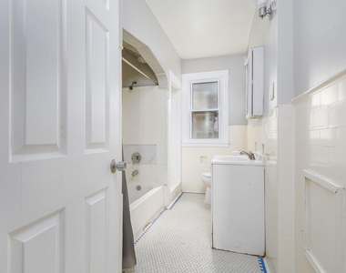 2704 Webb Street - Photo Thumbnail 9