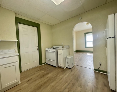 1511 S Martin Luther King Jr Drive - Photo Thumbnail 12