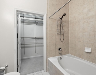 309 Holland Lane - Photo Thumbnail 16