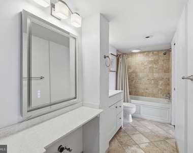 1300 Army Navy Drive - Photo Thumbnail 6