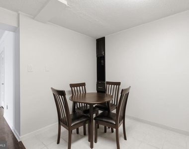 1300 Army Navy Drive - Photo Thumbnail 3
