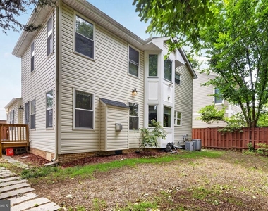 4705 22nd Street N - Photo Thumbnail 5