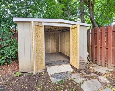 4705 22nd Street N - Photo Thumbnail 8