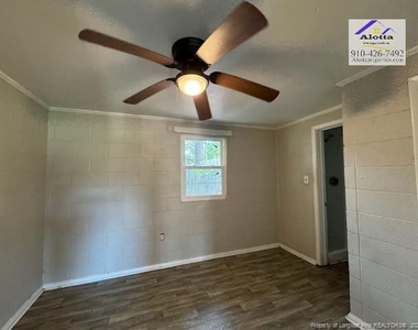 1153 Tammy Street - Photo Thumbnail 3