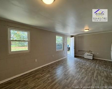 1153 Tammy Street - Photo Thumbnail 6