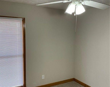 6636 Brookshire Street - Photo Thumbnail 11