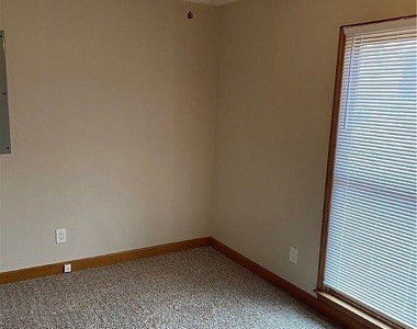 6636 Brookshire Street - Photo Thumbnail 10