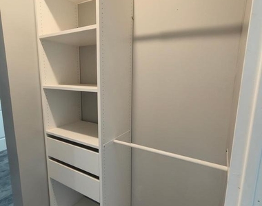 700 N Marshall Street - Photo Thumbnail 26