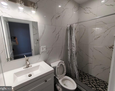 700 N Marshall Street - Photo Thumbnail 27