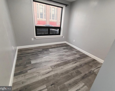 700 N Marshall Street - Photo Thumbnail 14