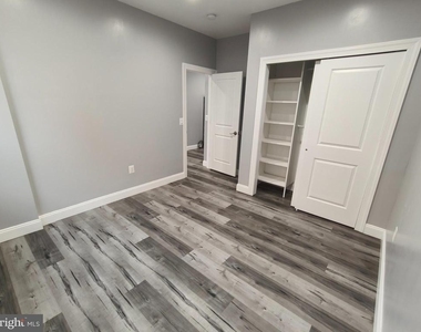 700 N Marshall Street - Photo Thumbnail 12