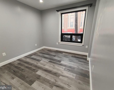 700 N Marshall Street - Photo Thumbnail 10