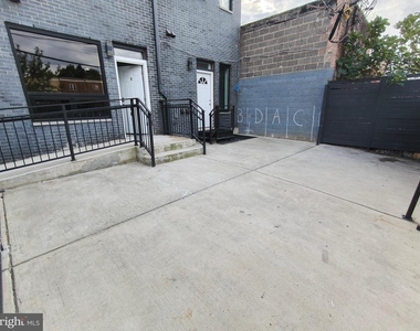 700 N Marshall Street - Photo Thumbnail 31