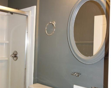 1607 N Cedar Street - Photo Thumbnail 9
