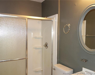1607 N Cedar Street - Photo Thumbnail 8