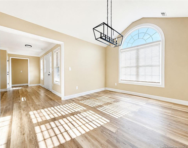 1853 Ellie Avenue - Photo Thumbnail 4
