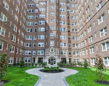 4247 Locust Street - Photo Thumbnail 2