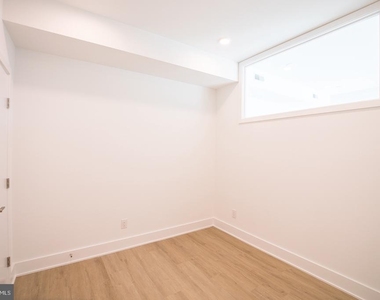 1324 Frankford Avenue - Photo Thumbnail 8