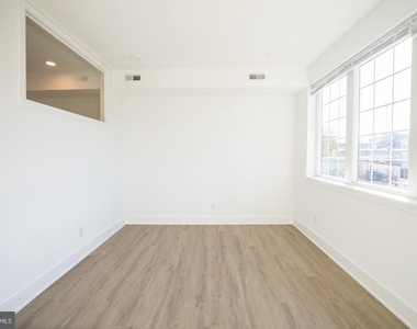 1324 Frankford Avenue - Photo Thumbnail 1