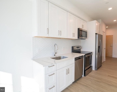 1324 Frankford Avenue - Photo Thumbnail 4