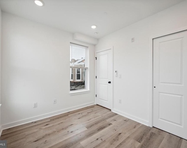 3458 Frankford Avenue - Photo Thumbnail 11