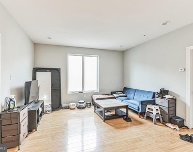 333 N 40th Street - Photo Thumbnail 31