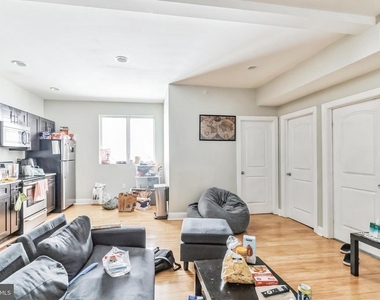 333 N 40th Street - Photo Thumbnail 40