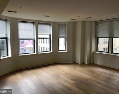 1229 Chestnut Street - Photo Thumbnail 3