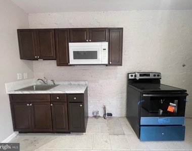2251 S 23rd Street - Photo Thumbnail 2