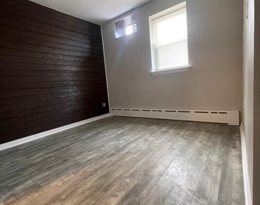 2251 S 23rd Street - Photo Thumbnail 4