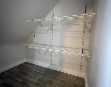 2251 S 23rd Street - Photo Thumbnail 6