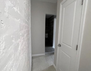 2251 S 23rd Street - Photo Thumbnail 5